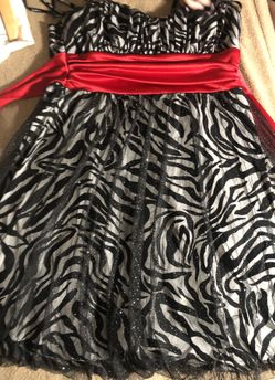 Dress size medium girls