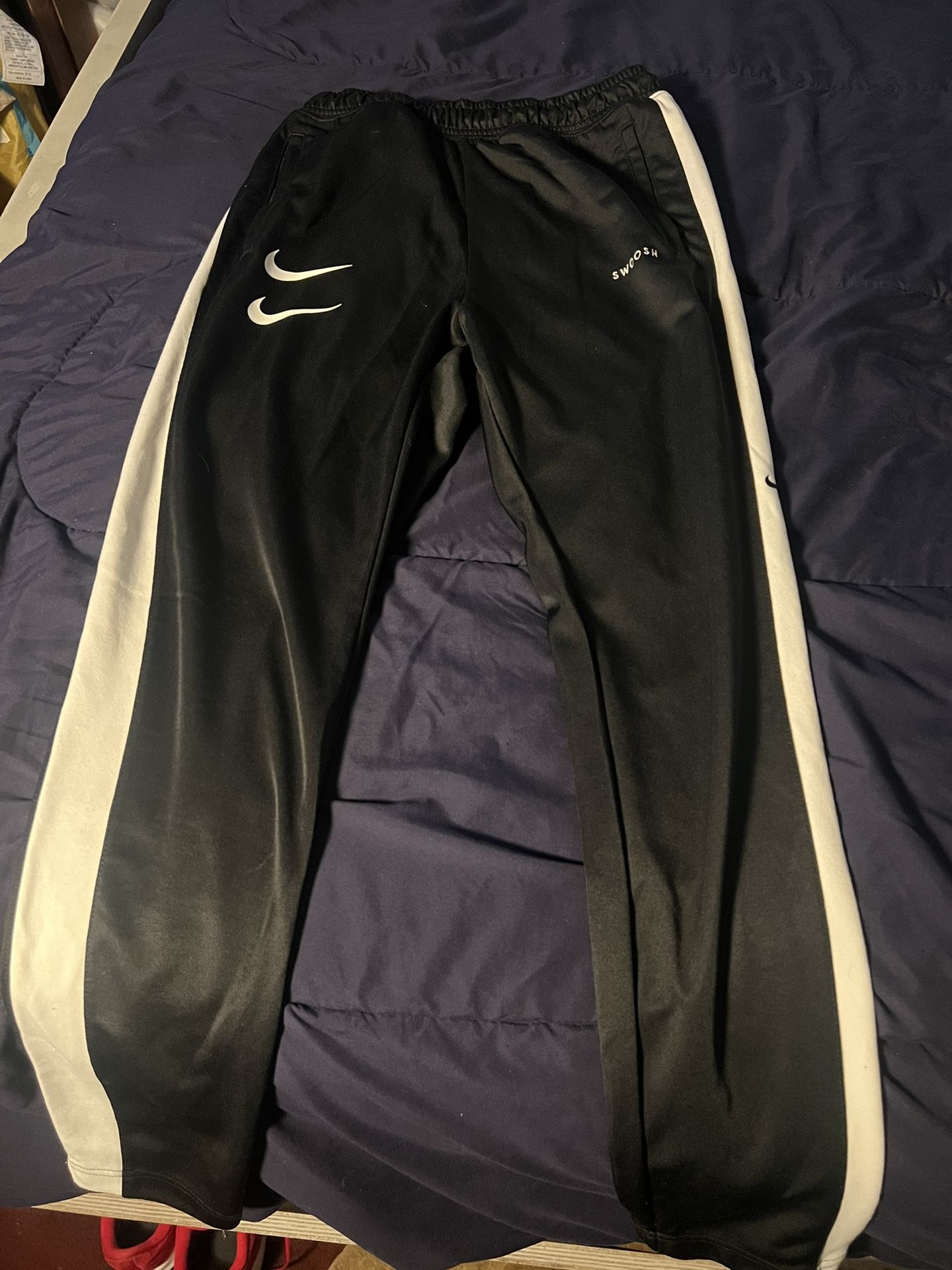 Nike Swoosh Joggers