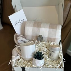 Get Well Soon Gift Basket for Women – After Surgery Gifts, Feel Better Care Package with Blanket, Candle, Socks, Mug, Spoon, Succulent – Thinking of Y