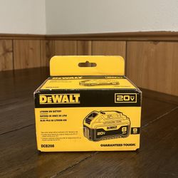 DEWALT 20V (8Ah Battery)