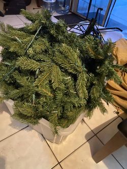 Free 7ft Christmas tree