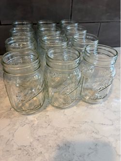 Set of 12 clear glass Mason jars