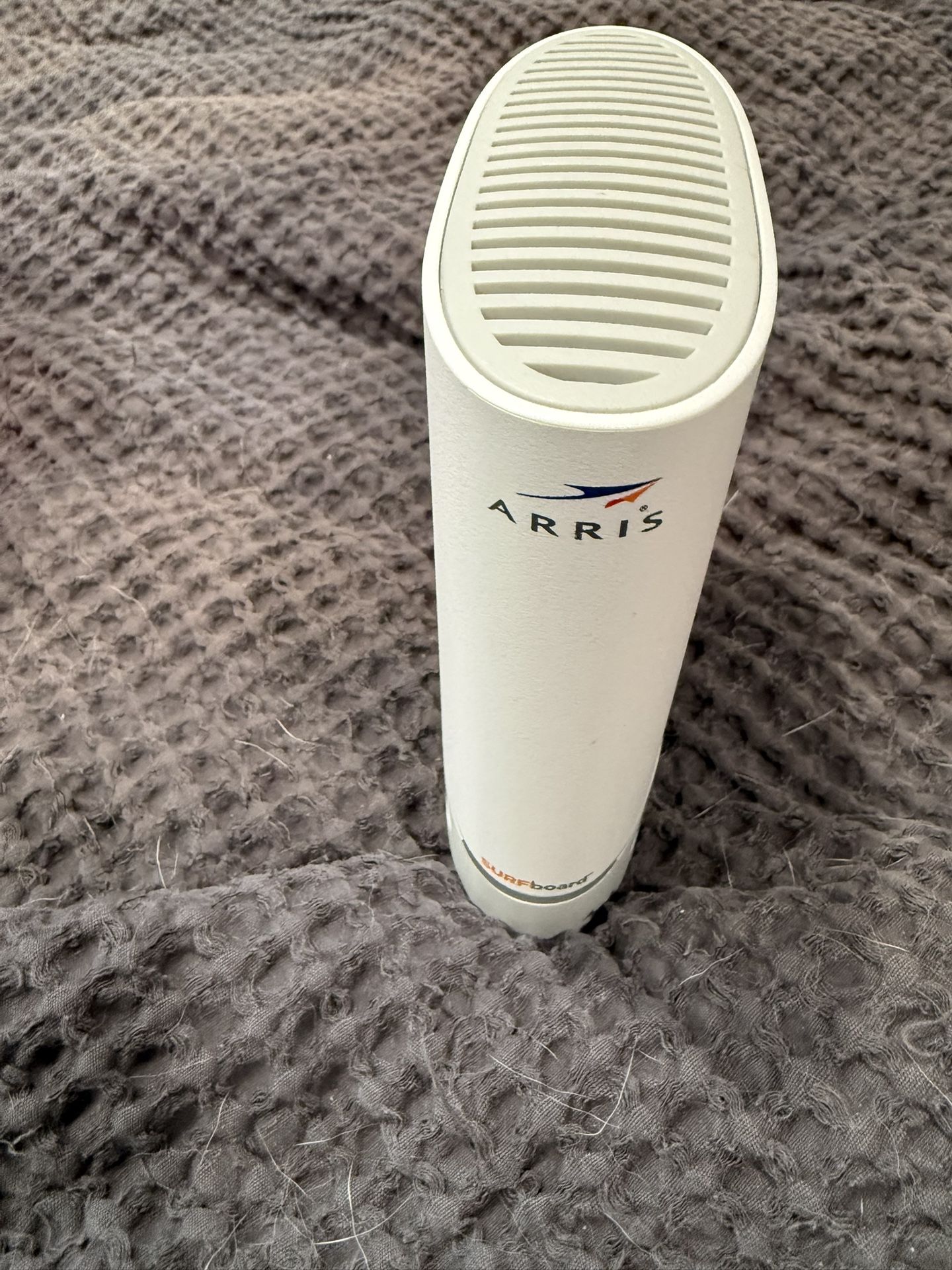Arris Surfboard Model S33 DOCSIS 3.1 Modem