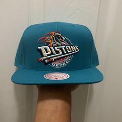 Mitchell & Ness Detroit Pistons Snapback Hat