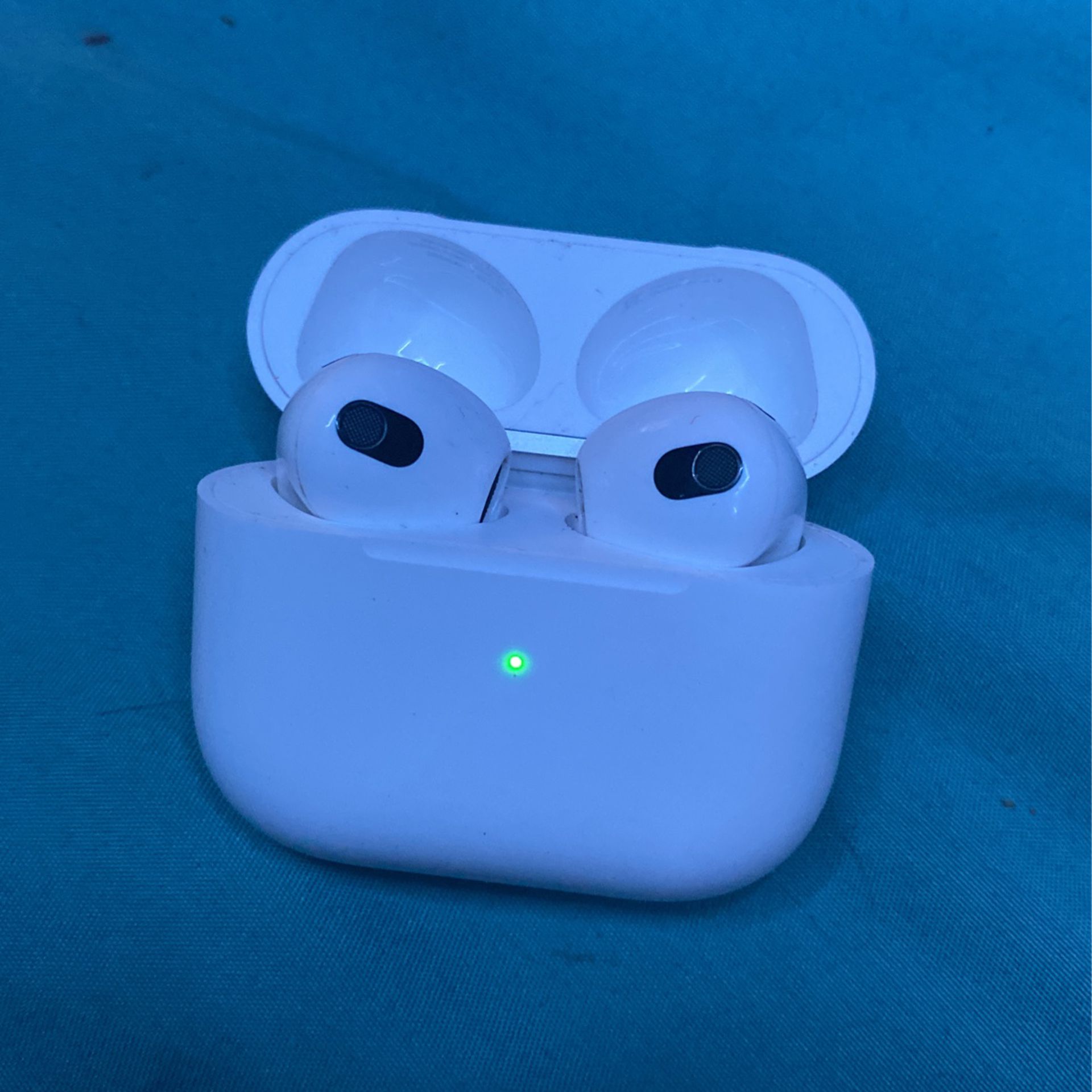 AirPods (3rd Generation) 