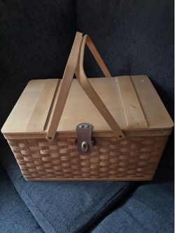 Picnic basket