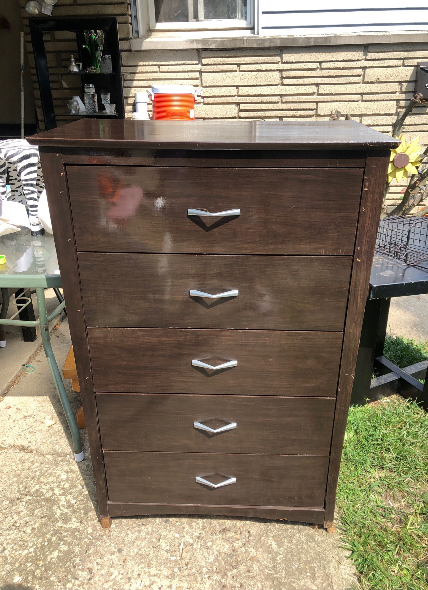 5 drawer simple dresser