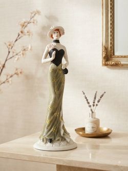 Elegant Vintage-Style Porcelain Lady Figurine – Chic Fashion Decor & Boutique Display Piece