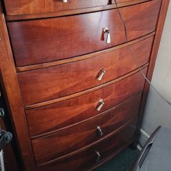 7 Drawer Dresser 