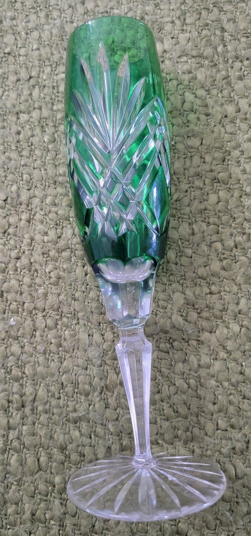 AJKA GREEN CRYSTAL CHAMPAGNE FLUTE