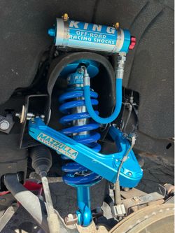 2007-2018 Chevy Silverado GMC Sierra 1500 Front Mid Travel Kit | King 2.5 25001-148A + Mazzulla Upper Control Arms MZS-C1-3