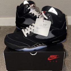 Jordan 5 Black Metallic REIMAGINED Men’s Size 9.5