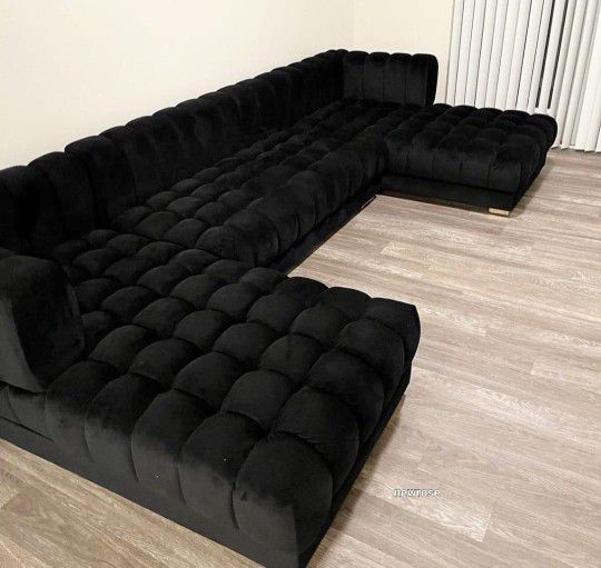 $40 Down Payment♻️ Finance♻️ Ariana Black Velvet Double Chaise Sectional