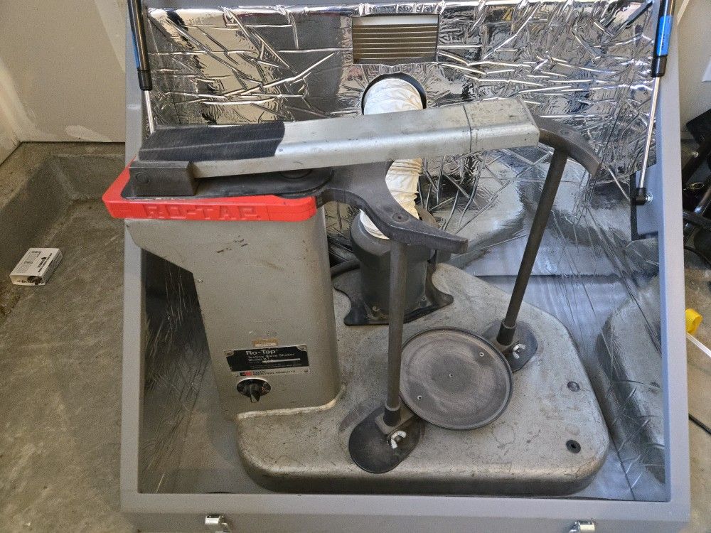 Ro-Tap Sieve Shaker Model B with Enclosure