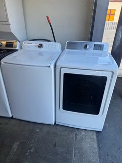 Used Samsung Washer and Gas Dryer Top Load