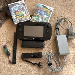 Nintendo Wii U Console 32GB Basic Set - Black 