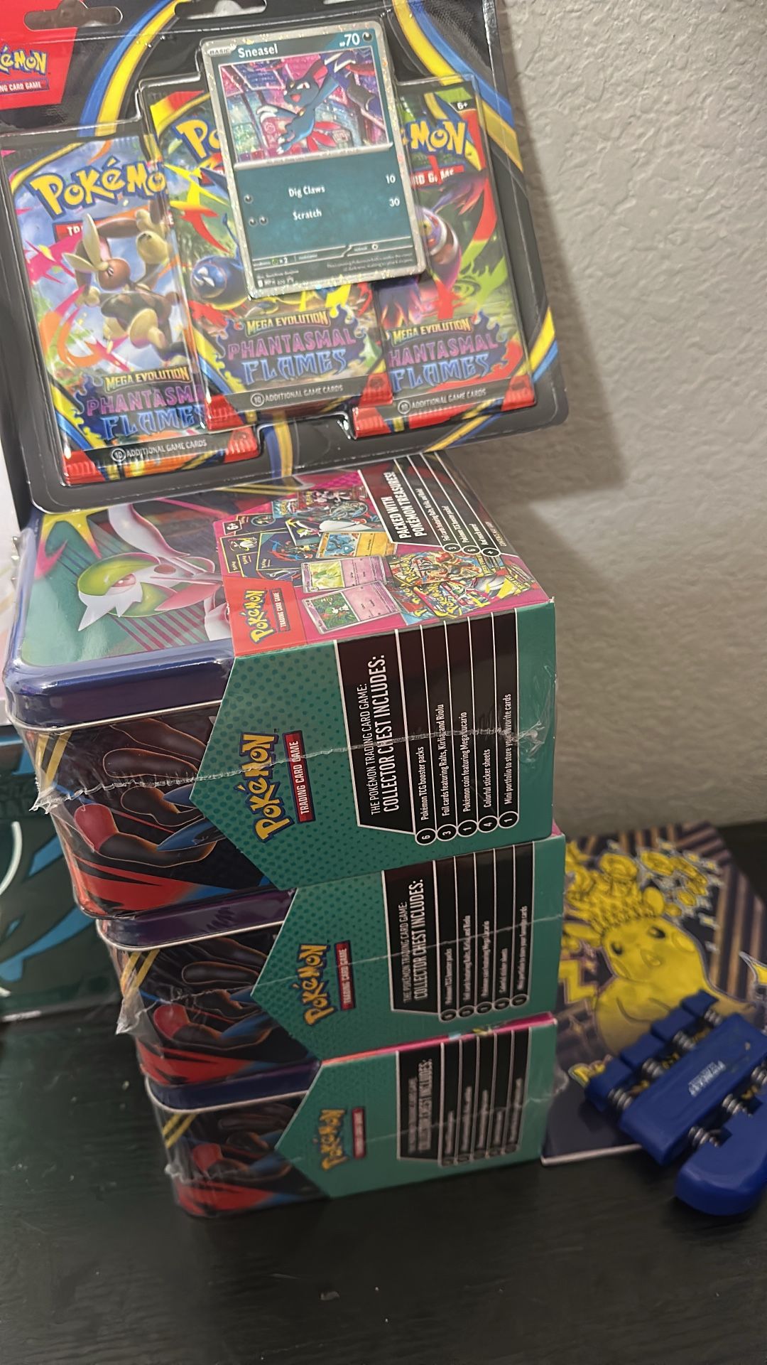 Pokémon Mega Evolution Lunchboxes