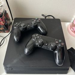 PS4 With Wires And Controllers