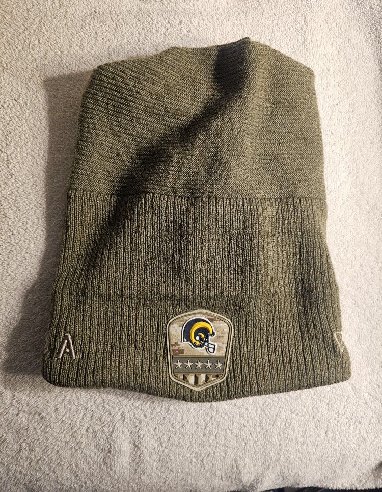 Los Angeles Rams Rubber Patch - Salute to Service - Knit Beanie