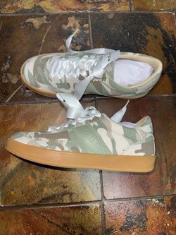 camo green shoes size 6.5 women