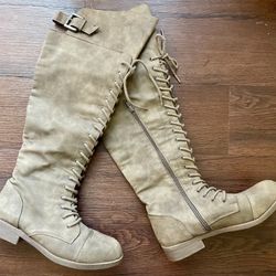 New Woman’s Tall Boots, Size 8US