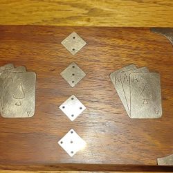  Handsome game box with glowing brass inlays