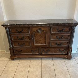 Hutch and/or Dresser