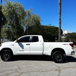 Toyota Tundra 2009