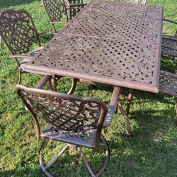 Outdoor Patio Table And Chairs