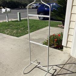 **** CLOTHING/SUIT STAND VALET - PLS READ THE DESCRIPTION & SEE MY OTHER LISTINGS ****