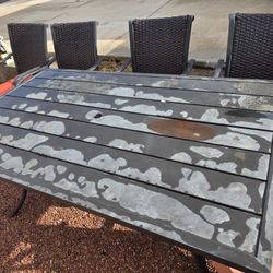 Metal Table/Swivel Chairs 