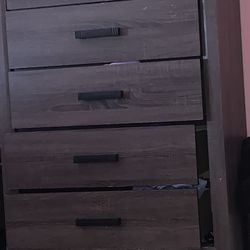 DOMETOUR Contemporary Style 5-Drawer Chest Made with Wood in Gray