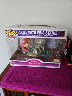 Funko Pop! Disney: The Little Mermaid - Ariel with Eric Statue #1169. 