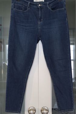 Levi's Dark Wash Skinny Jeans