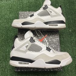 Jordan Military Black 4s size 11 USED But Clean