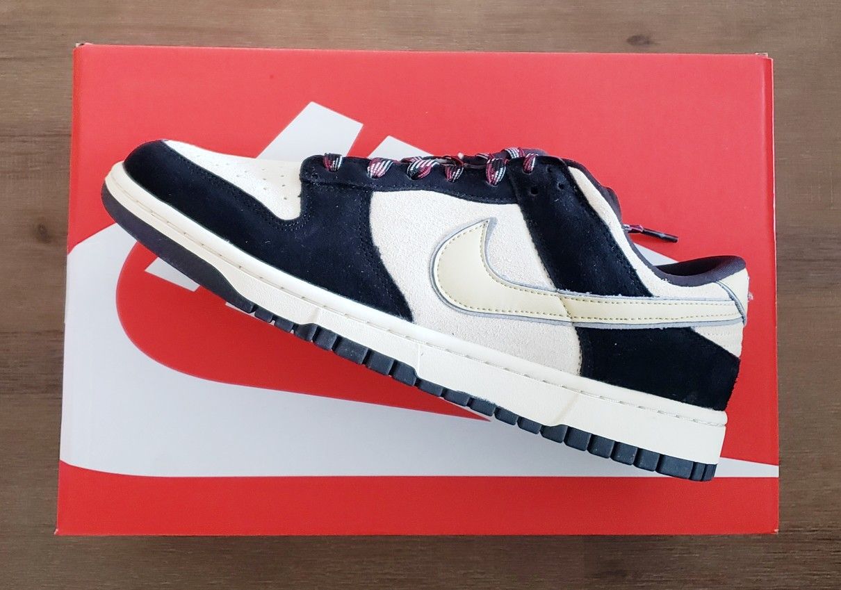 Nike Dunk Low Lx Black Suede 9.5M DS