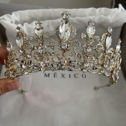 Quince Crown