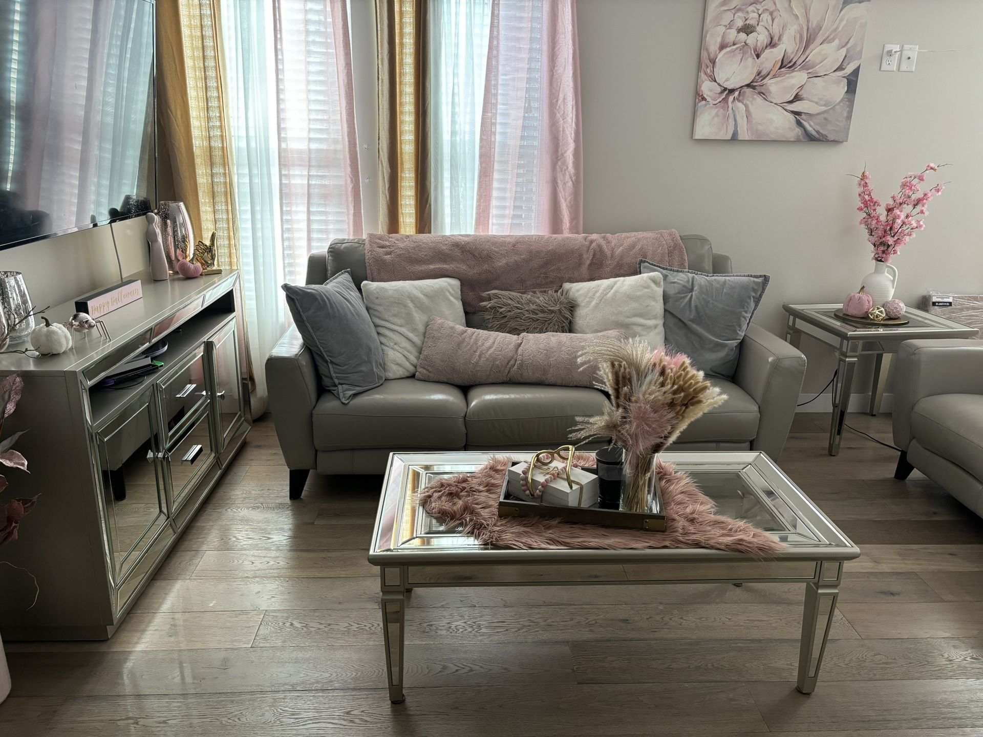 TV CONSOLE/COFFEE AND END TABLES