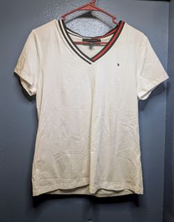 Tommy Hilfiger women's white two-toned collar logo v-neck t-shirt