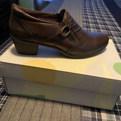 Earth Origins Shoes Size 9