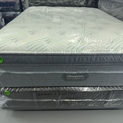 QUEEN SIZE SIMMONS BEAUTYREST PRESSURESMART PILLOW TOP MATTRESS & BOX SPRING BED SET