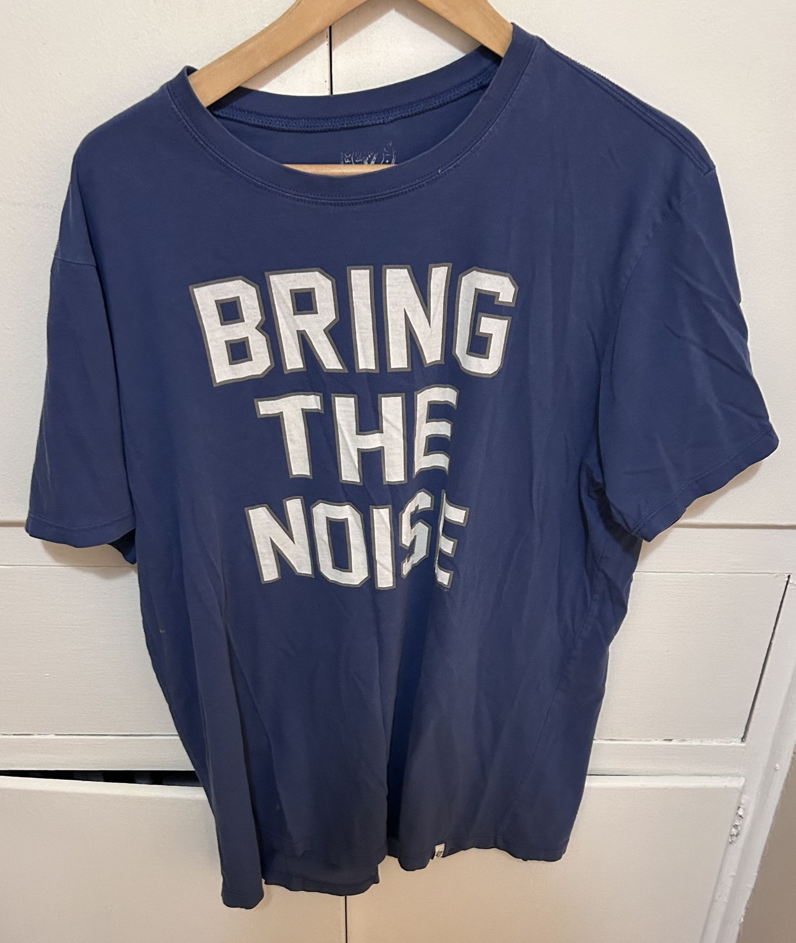 “Bring The Noise” LA Dodgers T-shirt Size Men’s XL