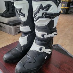 MOTORCYCLE BOOTS 