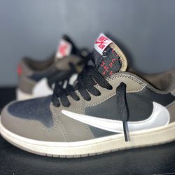 Travis Scott Jordan 1 Lows 