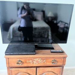 Samsung 40-inch TV
