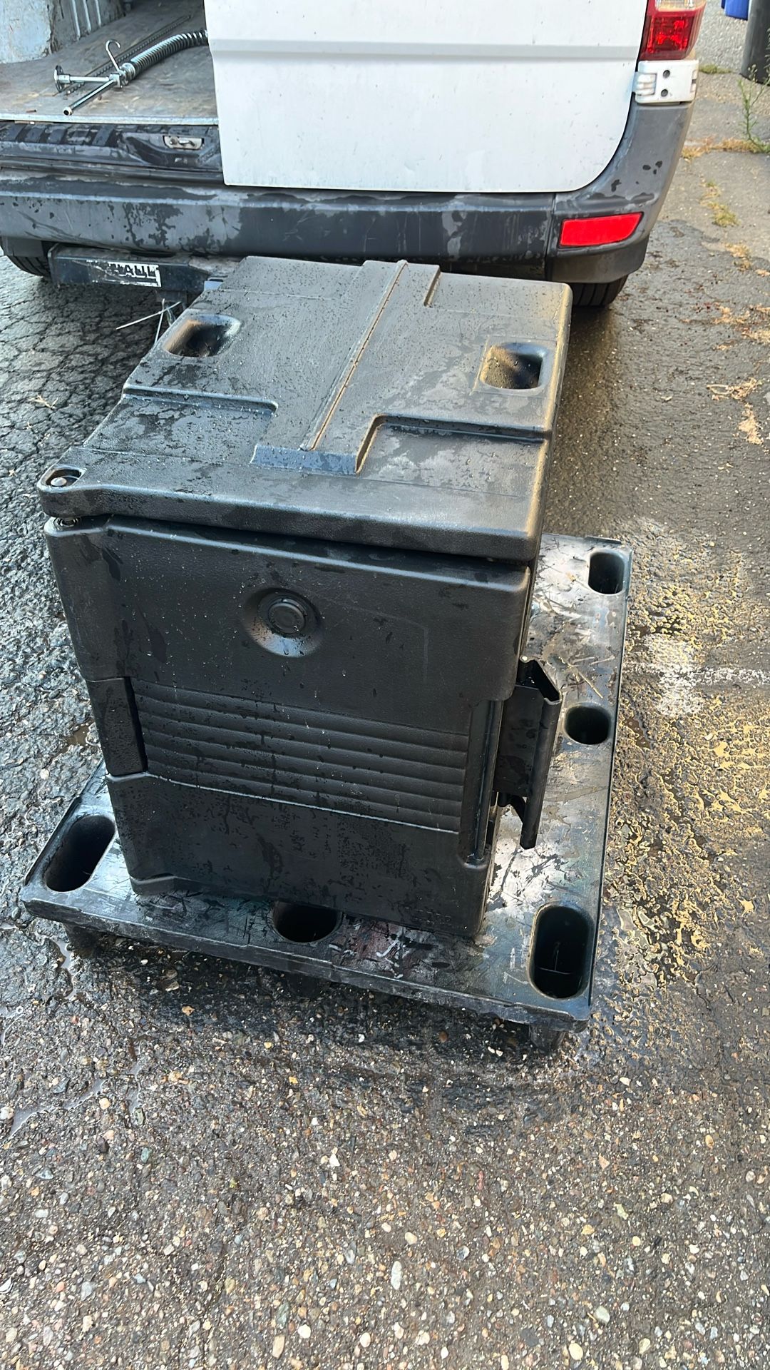 Cambro 400 - Insulated Food Carrier