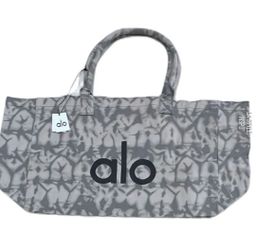 Alo Yoga Tote Bag Camouflage