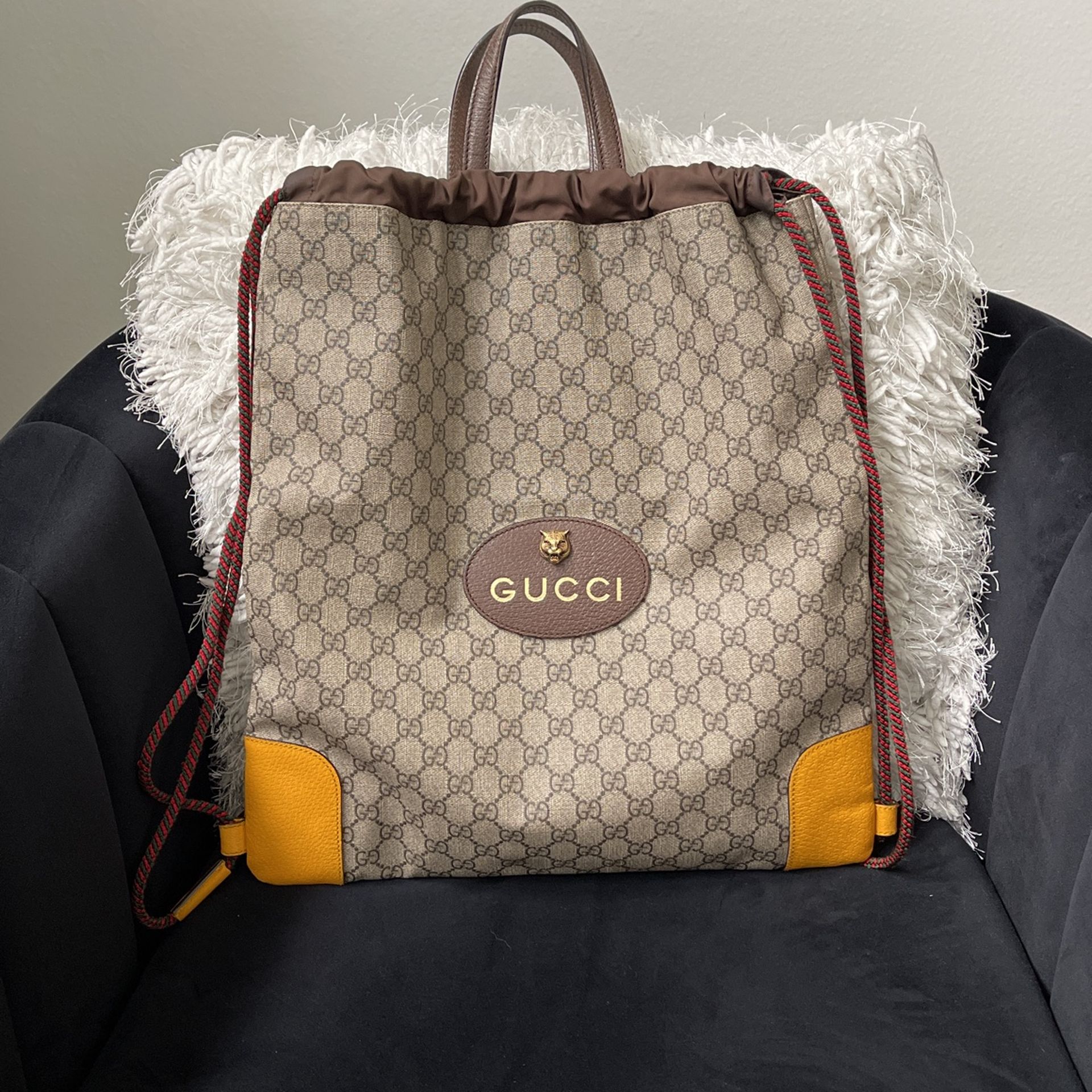  Gucci GG Supreme Large Backpack Drawstring Bag 