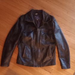 Men's brown leather jacket