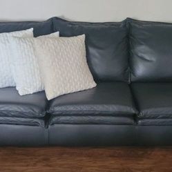 Black Leather Couch and Loveseat.  Excellent Condition.